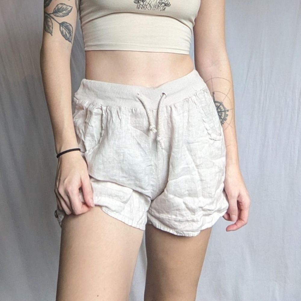 2/$25 Viola Borghi Linen Shorts